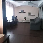 Holiday home La Botezatu *
