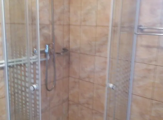 La Botezatu טוזלה