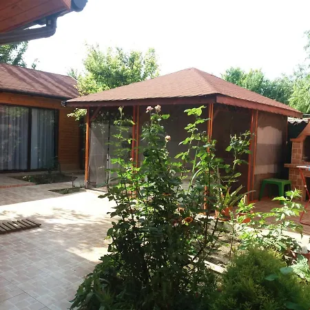 La Botezatu Casa de Férias Tuzla