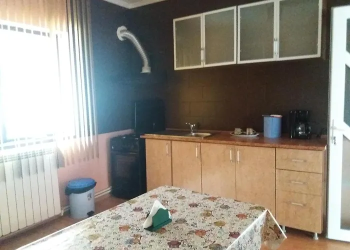 Casa de Férias La Botezatu Tuzla